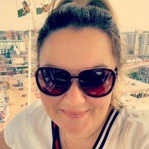 Meet your Posher, Vanessa